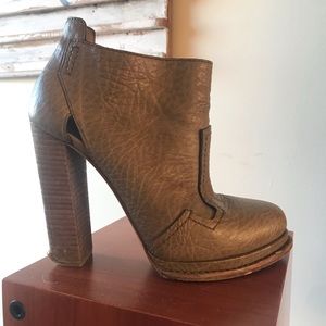 Alexander Wang booties size 6 wooden heel